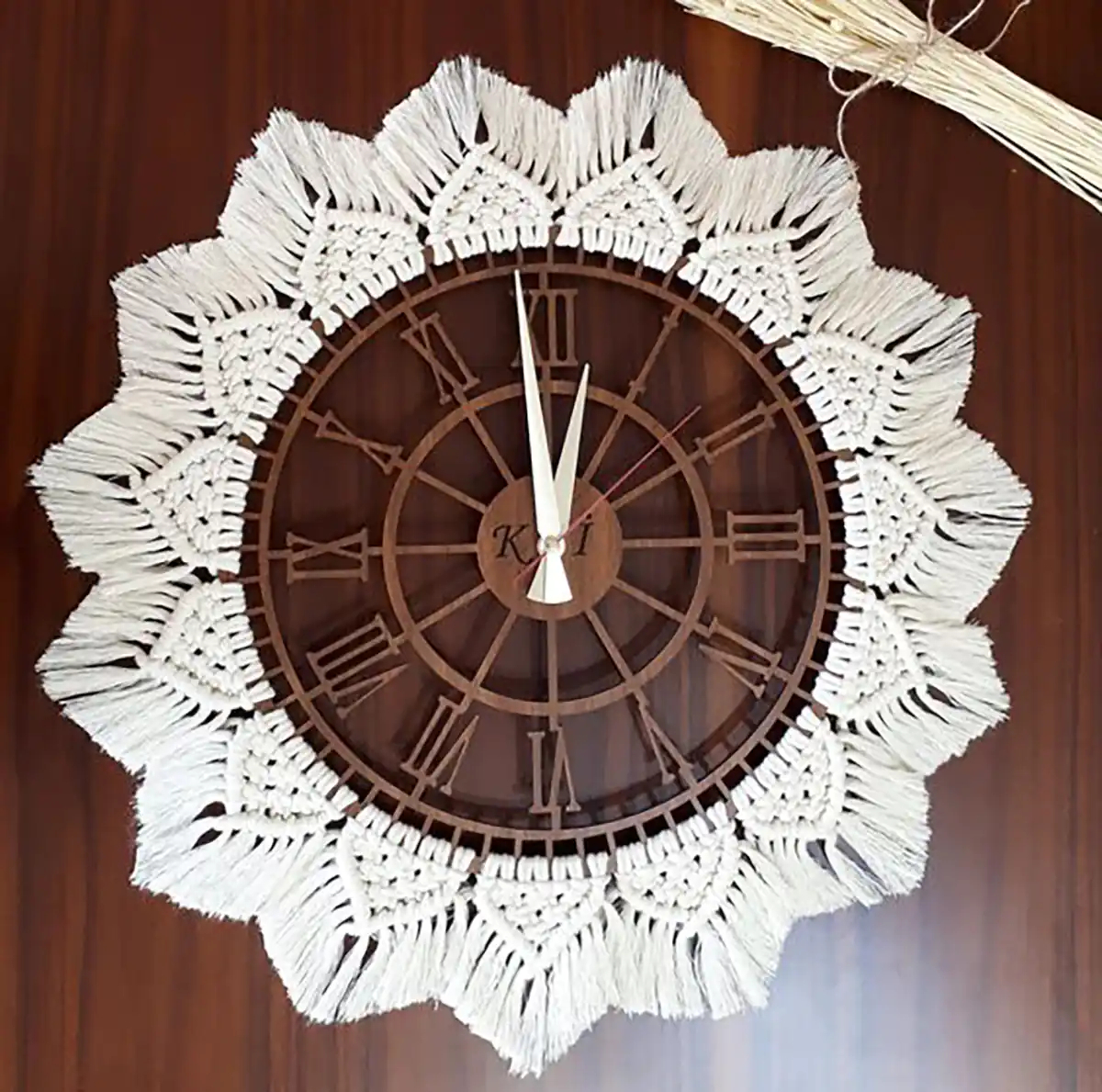 ساعت دیواری شیک مکرومه