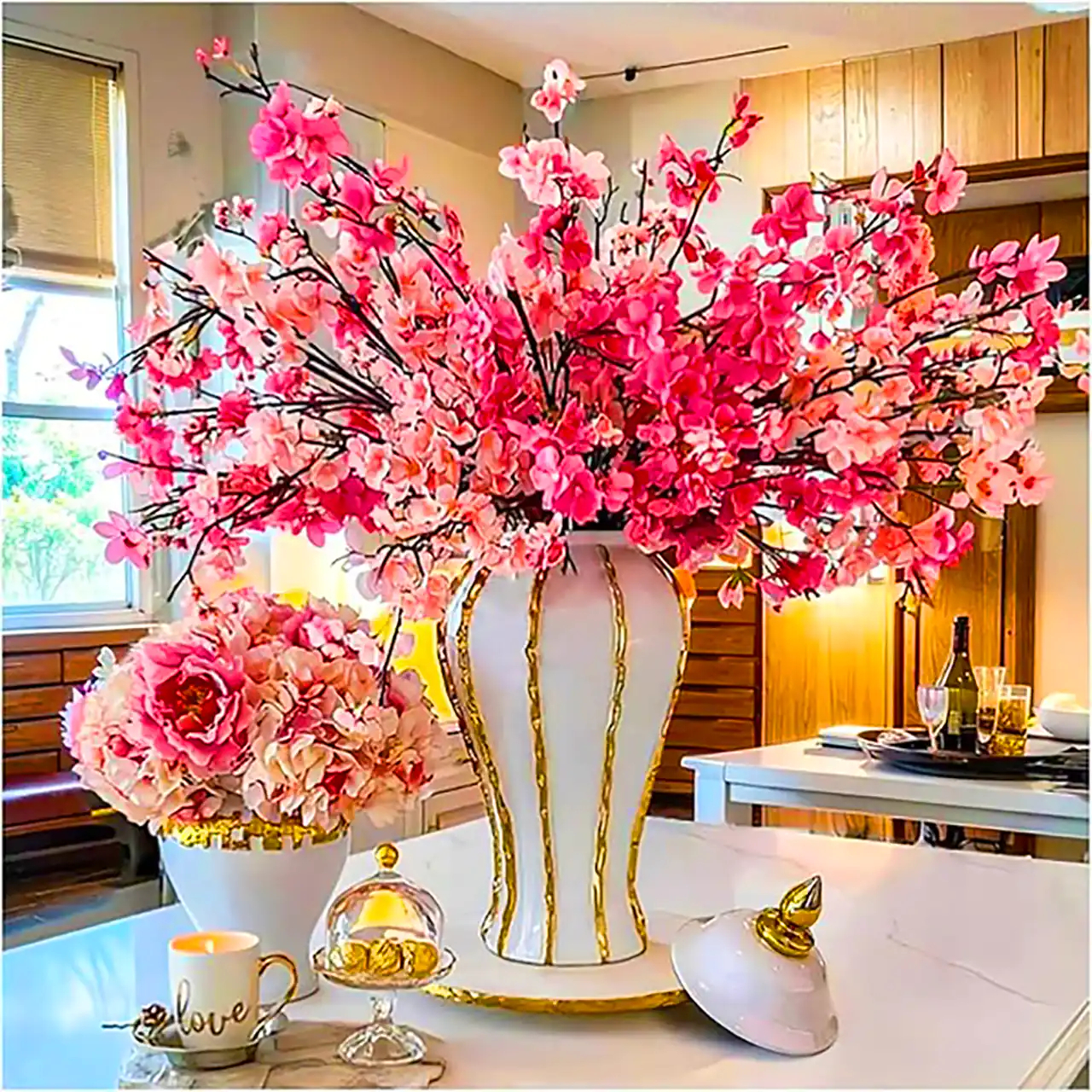 گلدان دکوری با گلهای طبیعی 