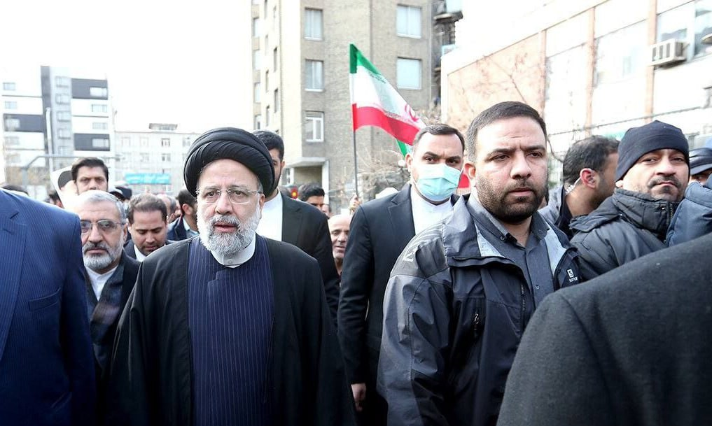 آغاز راهپیمایی یوم الله 22 بهمن در تهران با حضور مردم، مسئولان و شخصیت‌ ها + تصاویر