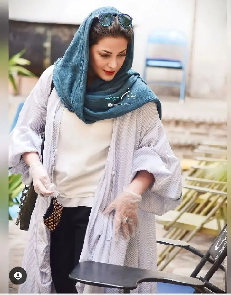 طناز طباطبایی