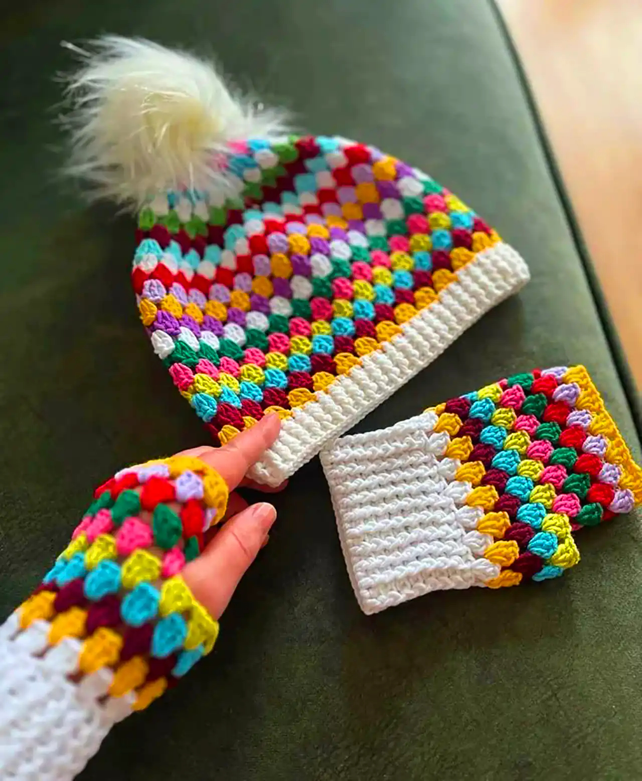 دستکش بافتنی بند انگشتی 