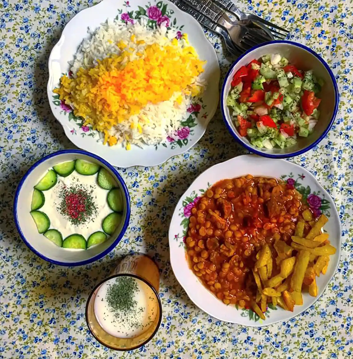عکس سفره هفت سین عکس سفره هفت سین فانتزی سفره هفت سین مدرن تزیین سفره شام ایرانی عکس سفره غذای شیک 