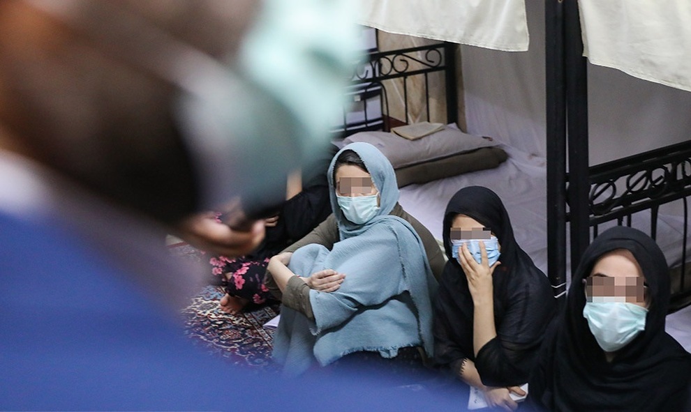 (تصاویر) زنان بازداشت شده اعتراضات در ندامتگاه زنان تهران 