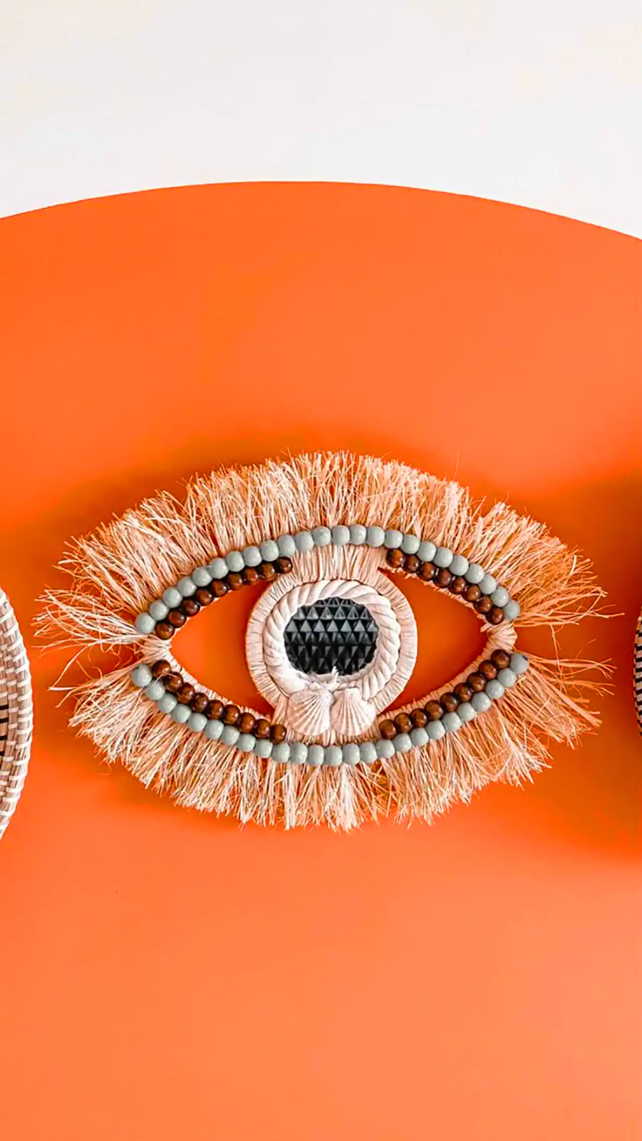 محافظ چشم زخم سنتی و مدرن 