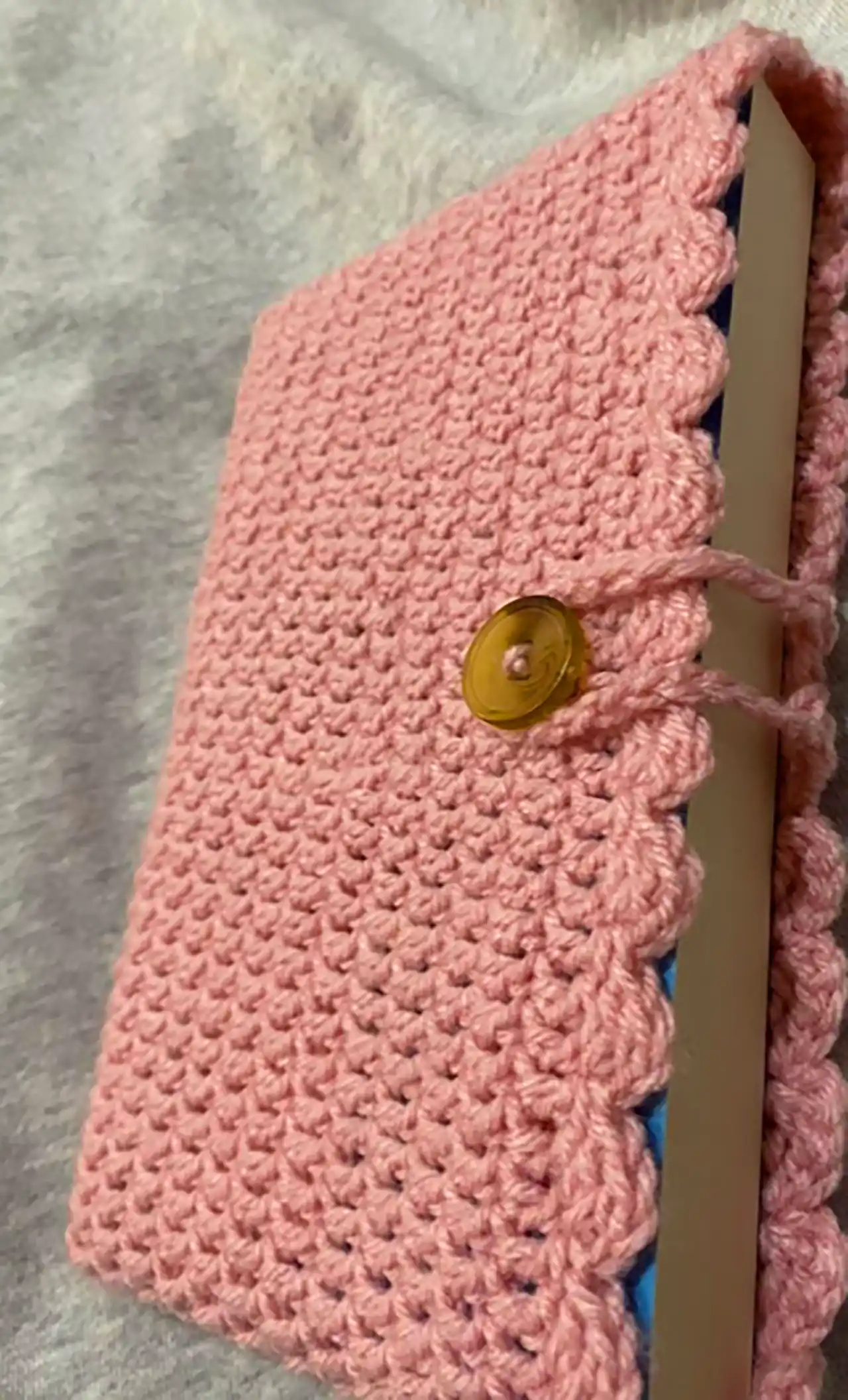 کاور کتاب بافتنی