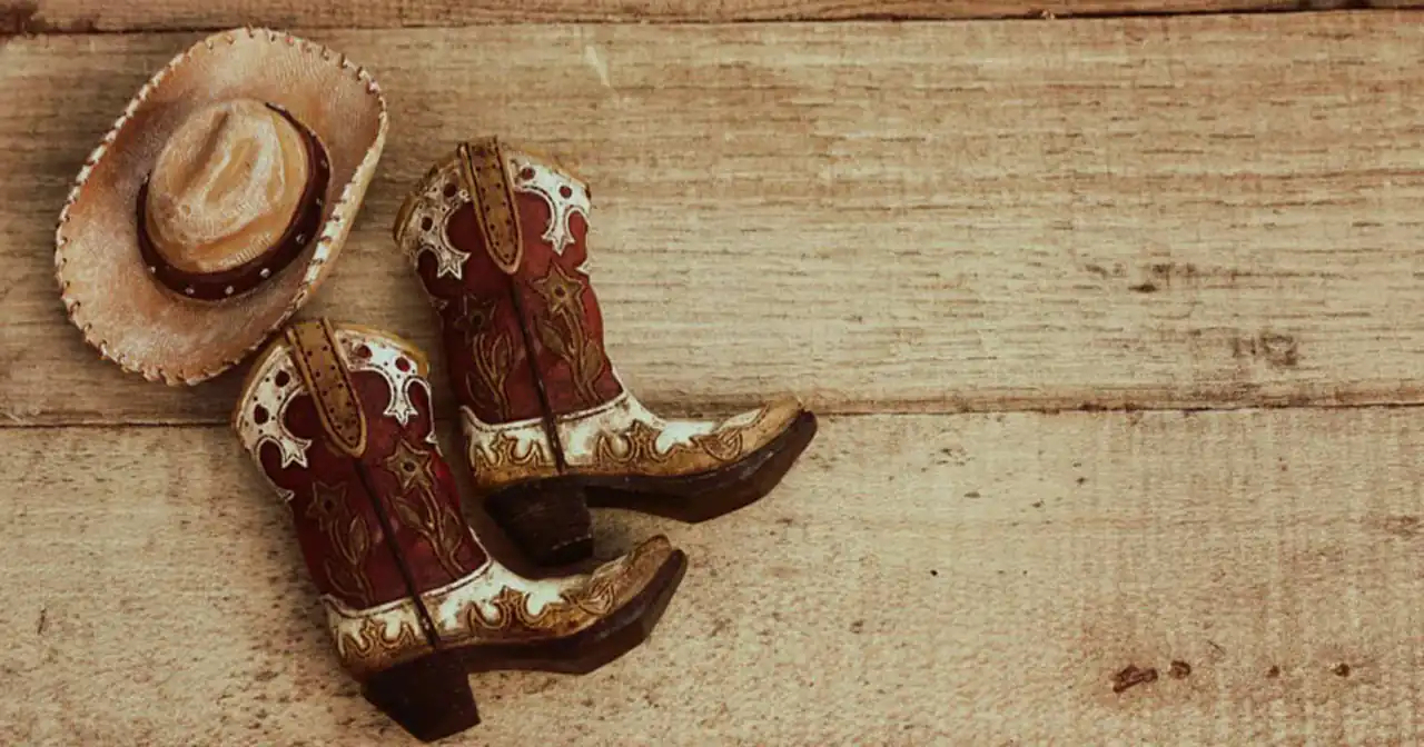 انواع مدل کفش + زیباترین مدل های کفش زنانه و مردانه ترند امسال بسیار شیک