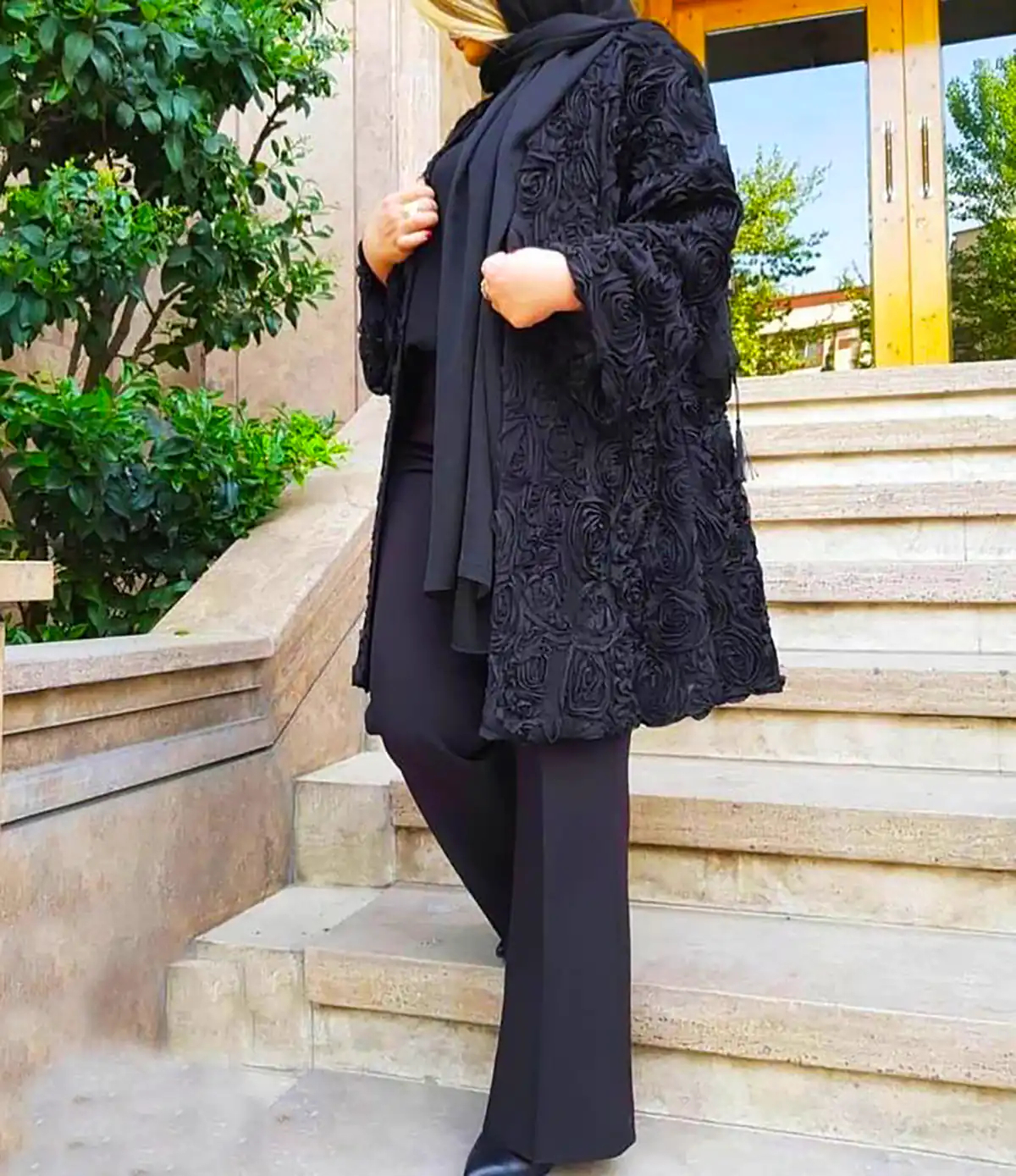 تیپ باکلاس با مانتو مشکی