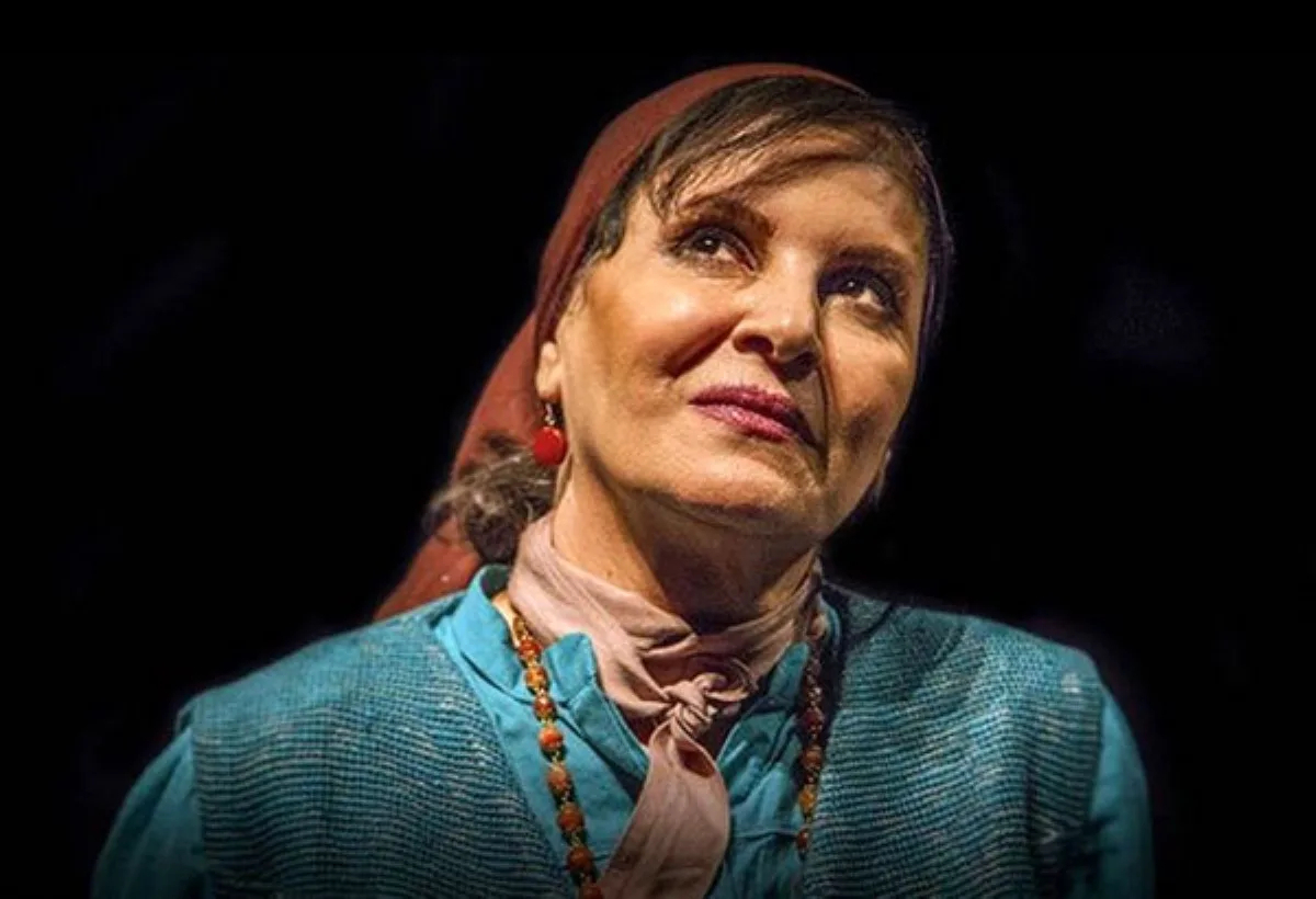 گلچهره سجادیه بازیگر حرفه ای تئاتر