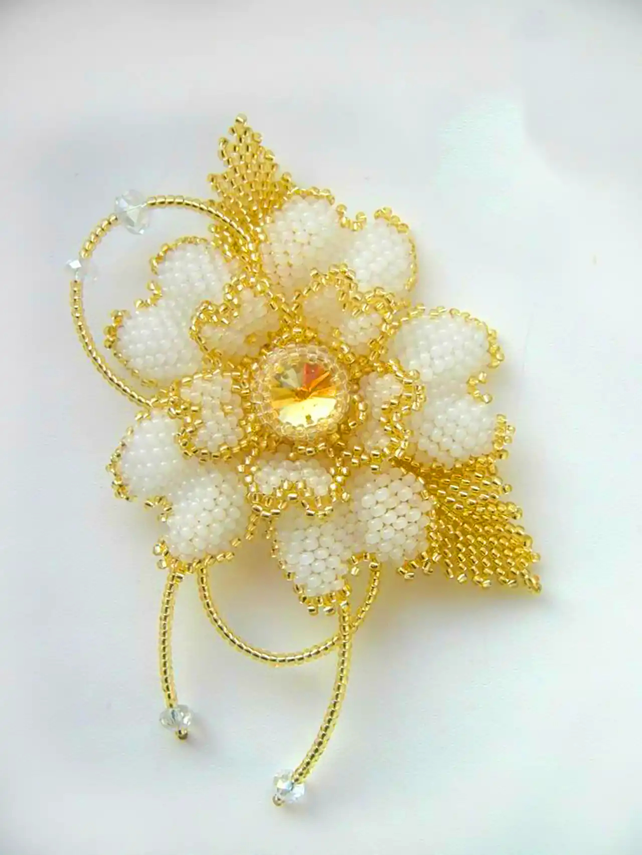 مدل گل تزئینی منجوق بافی