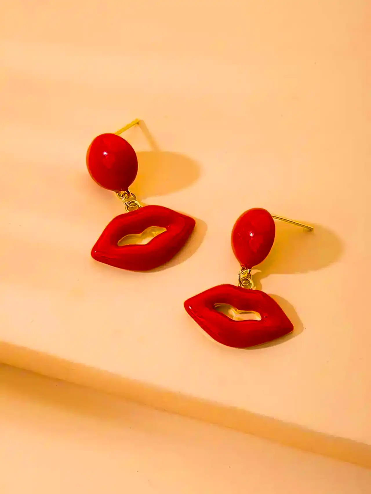 گوشواره طرح لب