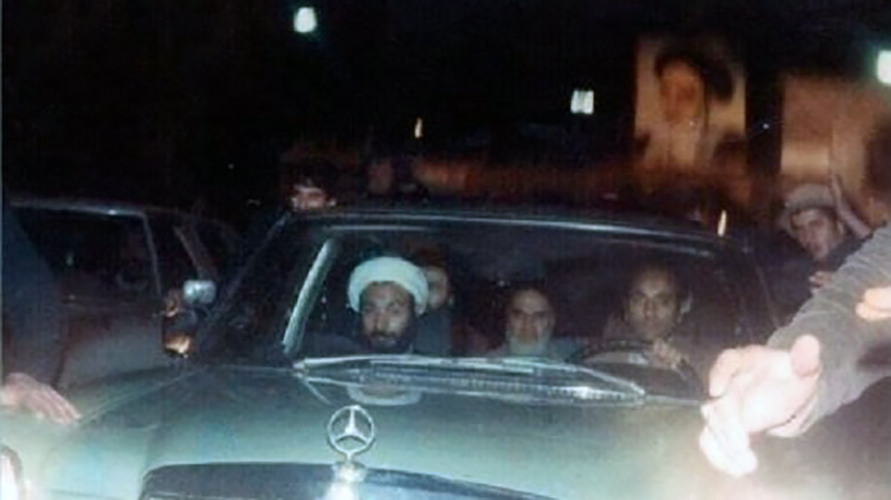  رفتن  امام راحل  به زیارت حضرت عبدالعظیم حسنی - امام خمینی(ره) رهبر انقلاب اسلامی