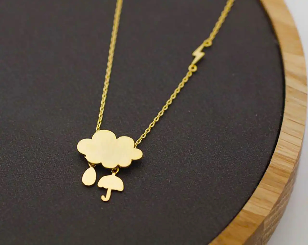 گردنبند طرح ابر