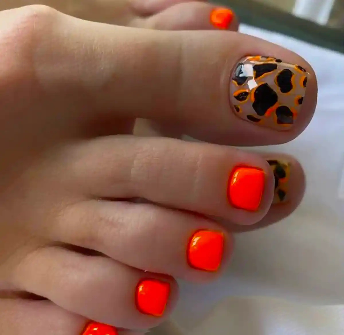 ژلیش ناخن پا شیک