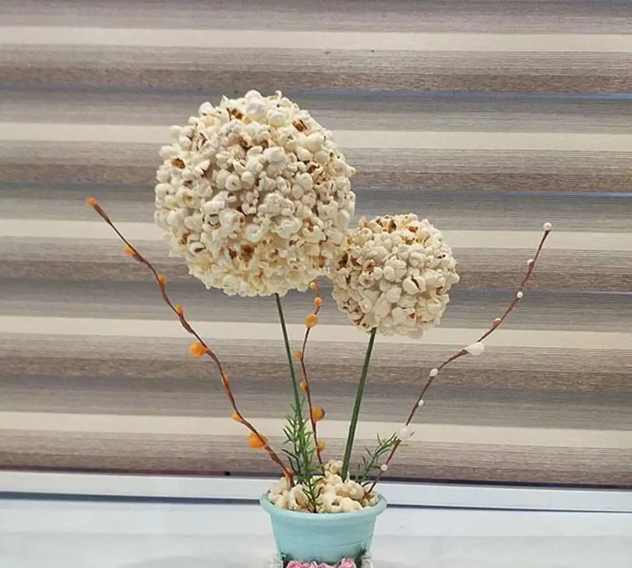 تزیین پفیلا شب یلدا + جدیدترین و شیک ترین مدل های تزیین پفیلا برای شب یلدای امسال