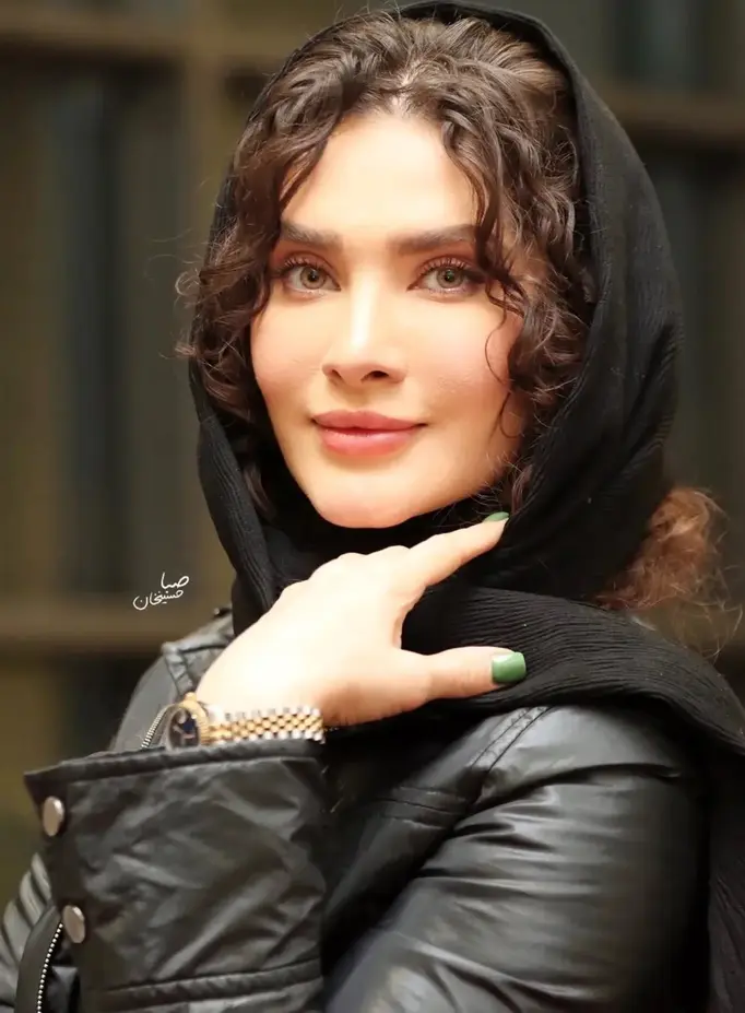 عکس جدید ساناز سعیدی در ۳۷ سالگی / تغییر چهره بازیگر نقش فریبا بیرون از سریال عکس جدید ساناز سعیدی در ۳۷ سالگی / تغییر چهره بازیگر نقش فریبا بیرون از سریال