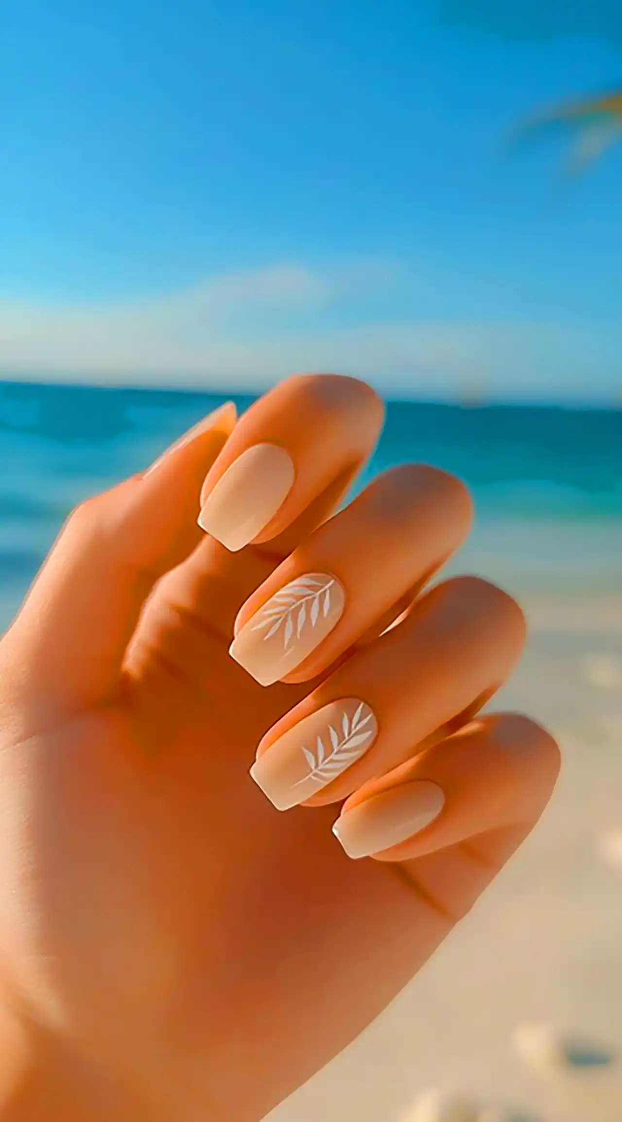 مدل ناخن ساده و مینیمال