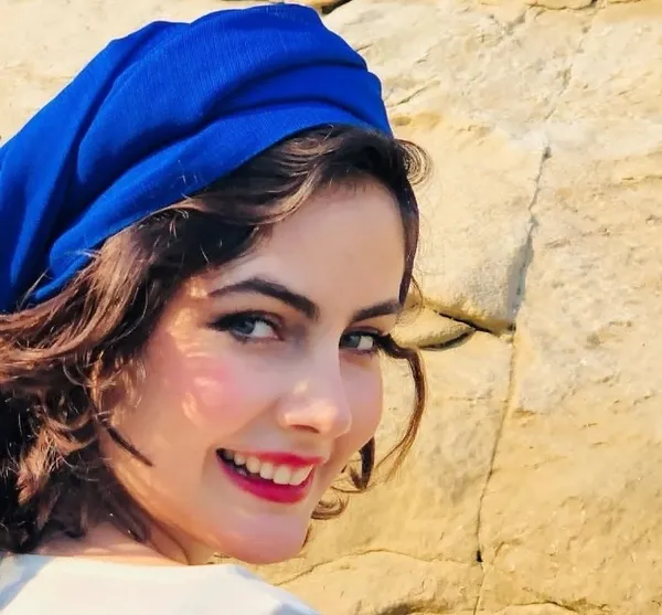 بیوگرافی فرزانه فرنام