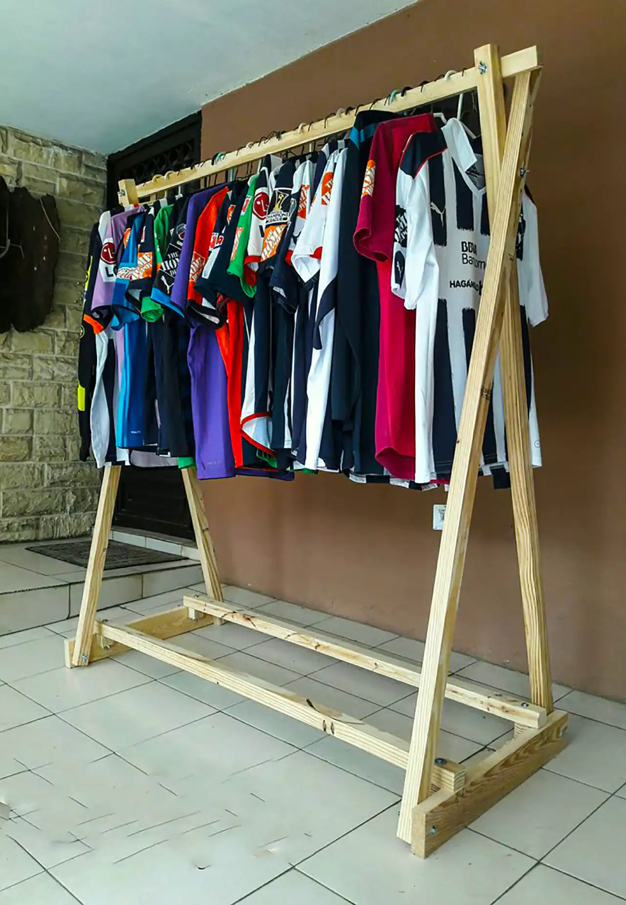 چوب لباسی ایستاده شیک