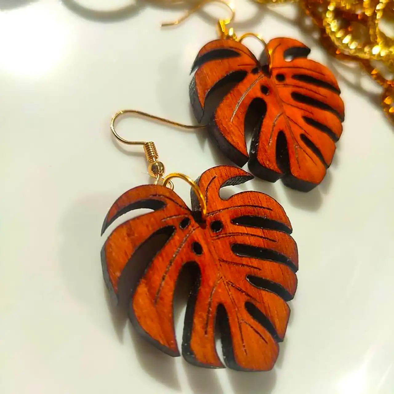 گوشواره چوبی طرح برگ