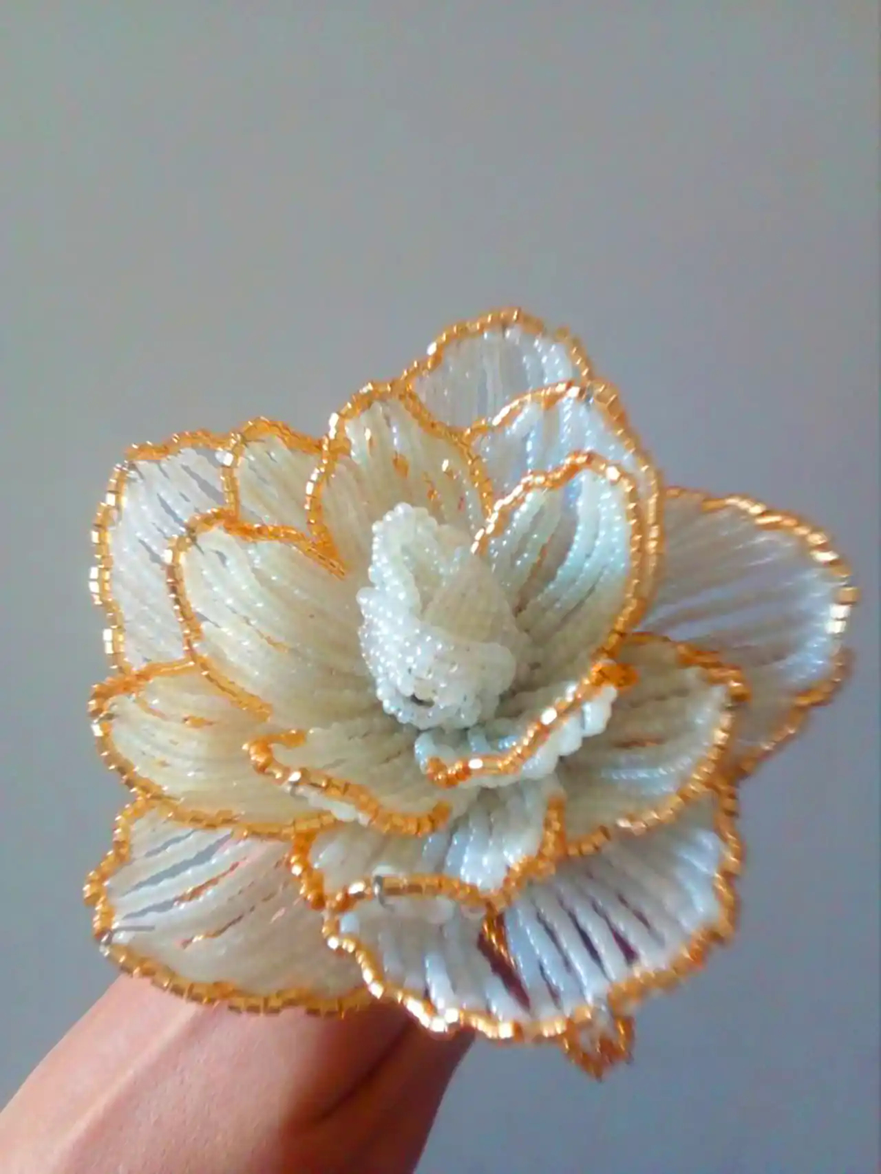 مدل گل تزئینی منجوق بافی