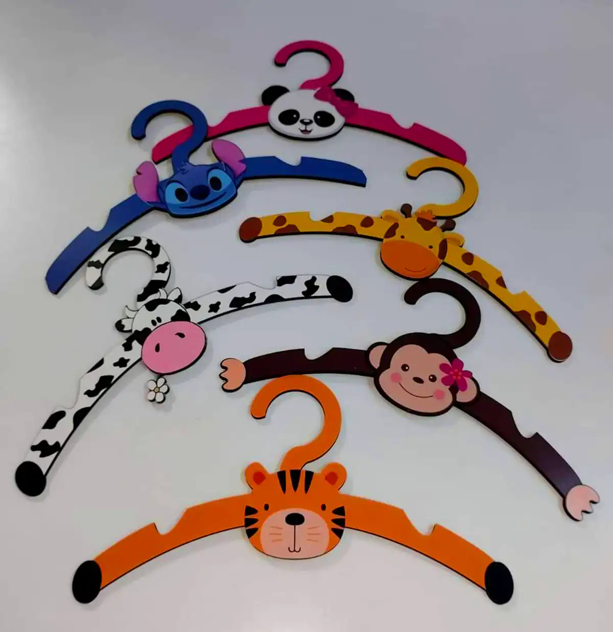 چوب لباسی فانتزی برای سیسمونی