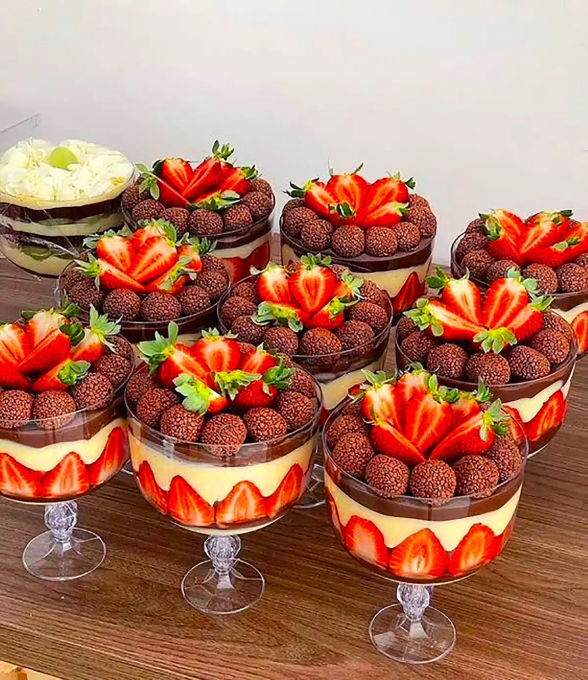 دسر تک نفره میوه ای