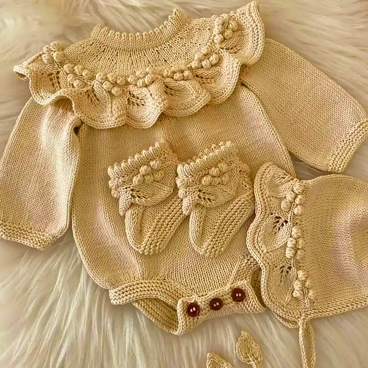 ست بافتنی بچه گانه