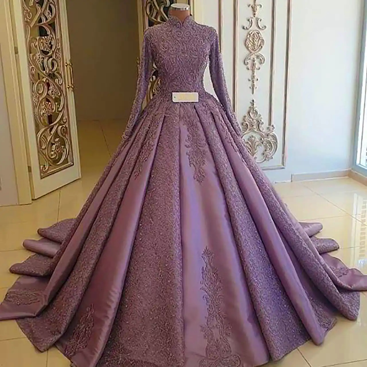 پیراهن عروس رنگی