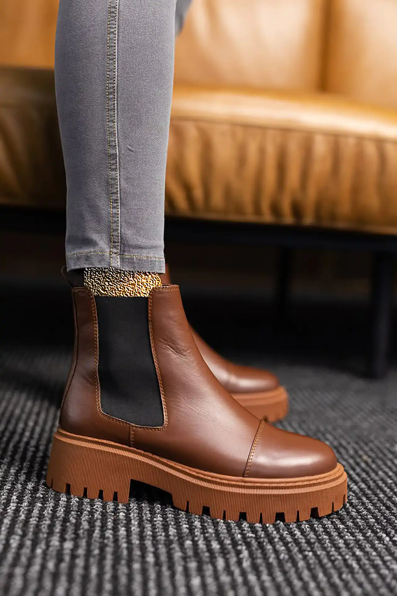 نیم بوت شیک زنانه