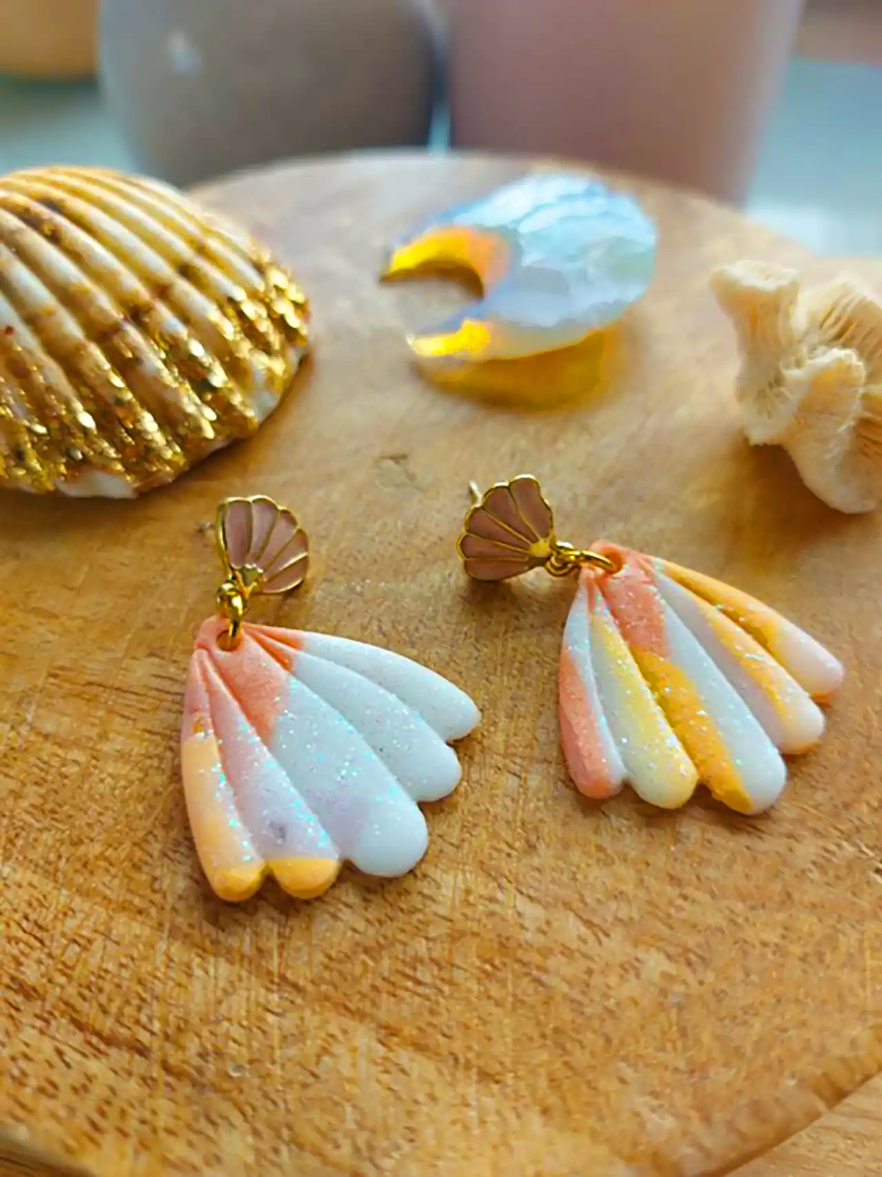 گوشواره طرح صدف دریایی