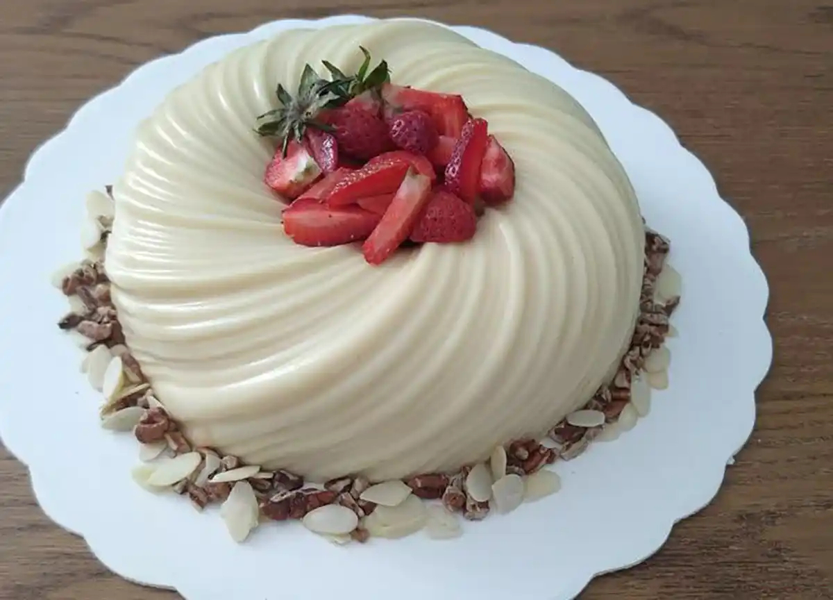 تزیین ژله ساده در جام
برای تزیین ژله از چی استفاده کنیم
تزیین ژله لیوانی
تزیین ژله مهمانی
تزیین ژله با اسمارتیز و ترافل
تزیین ژله در جام
تزیین ژله ساده بدون قالب
تزیین ژله با میوه

