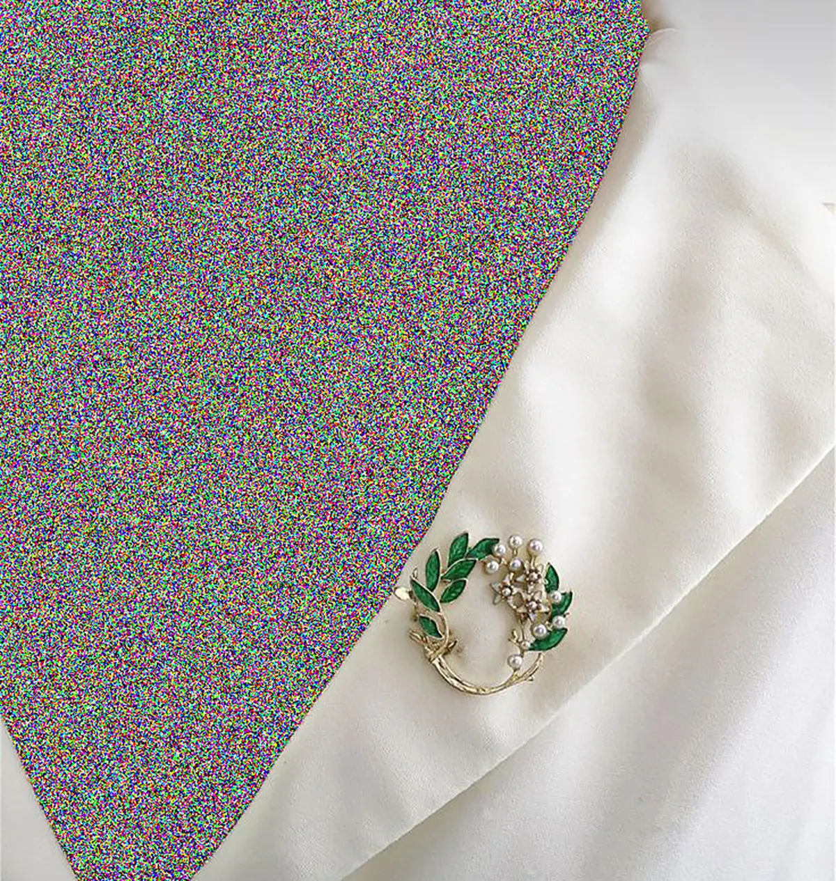 سنجاق سینه خاص