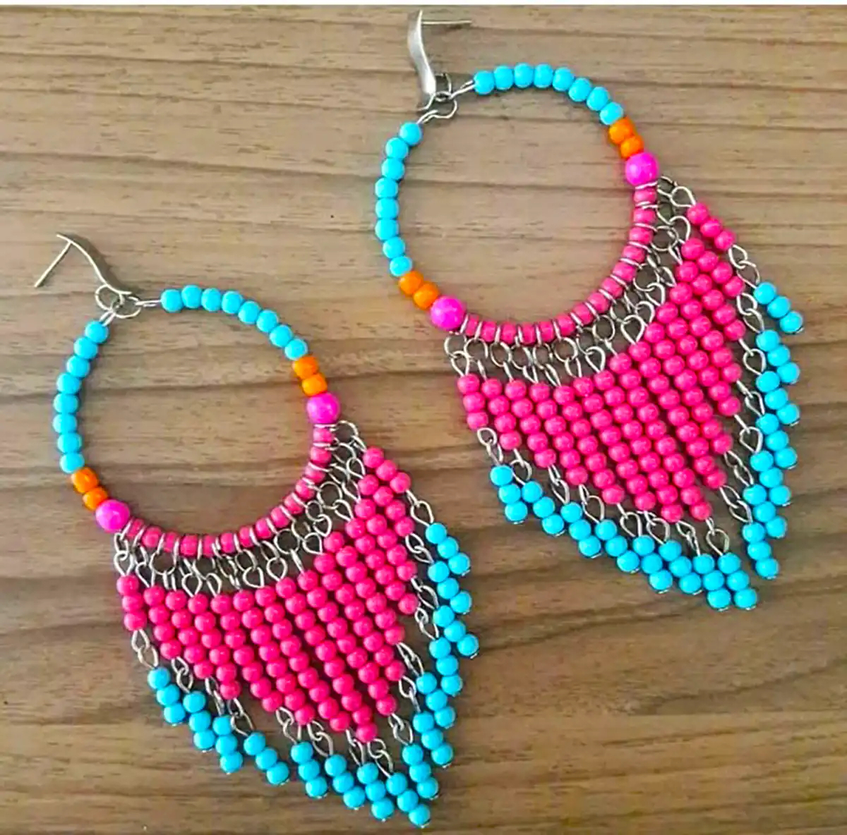 گوشواره حلقه ای مهره ای