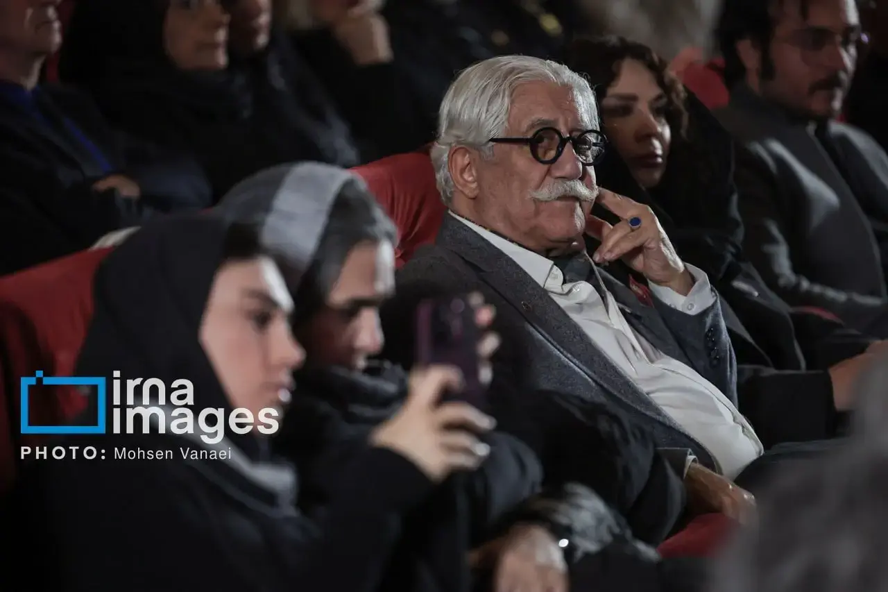 یادبود رضا رویگری