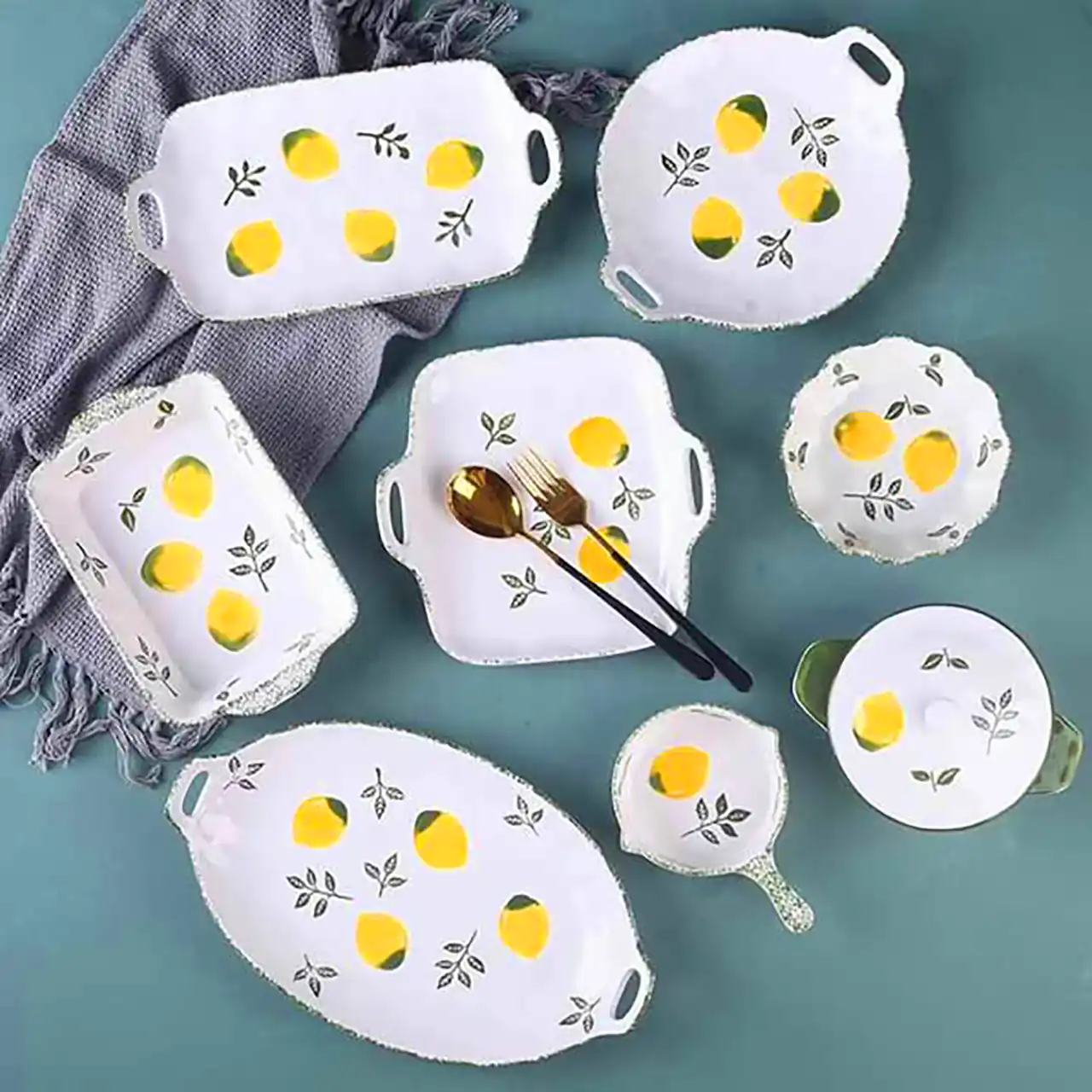 ظروف ست برای میز صبحانه بهاری