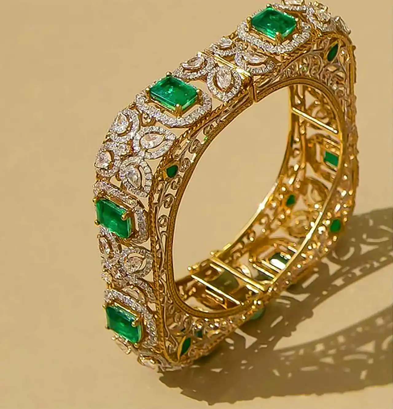 بنگل جواهرنشان لوکس