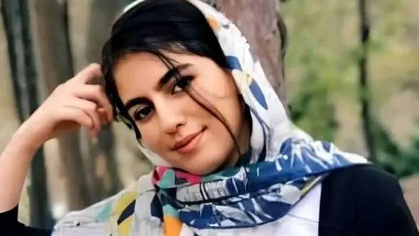  الهه حسین‌نژاد