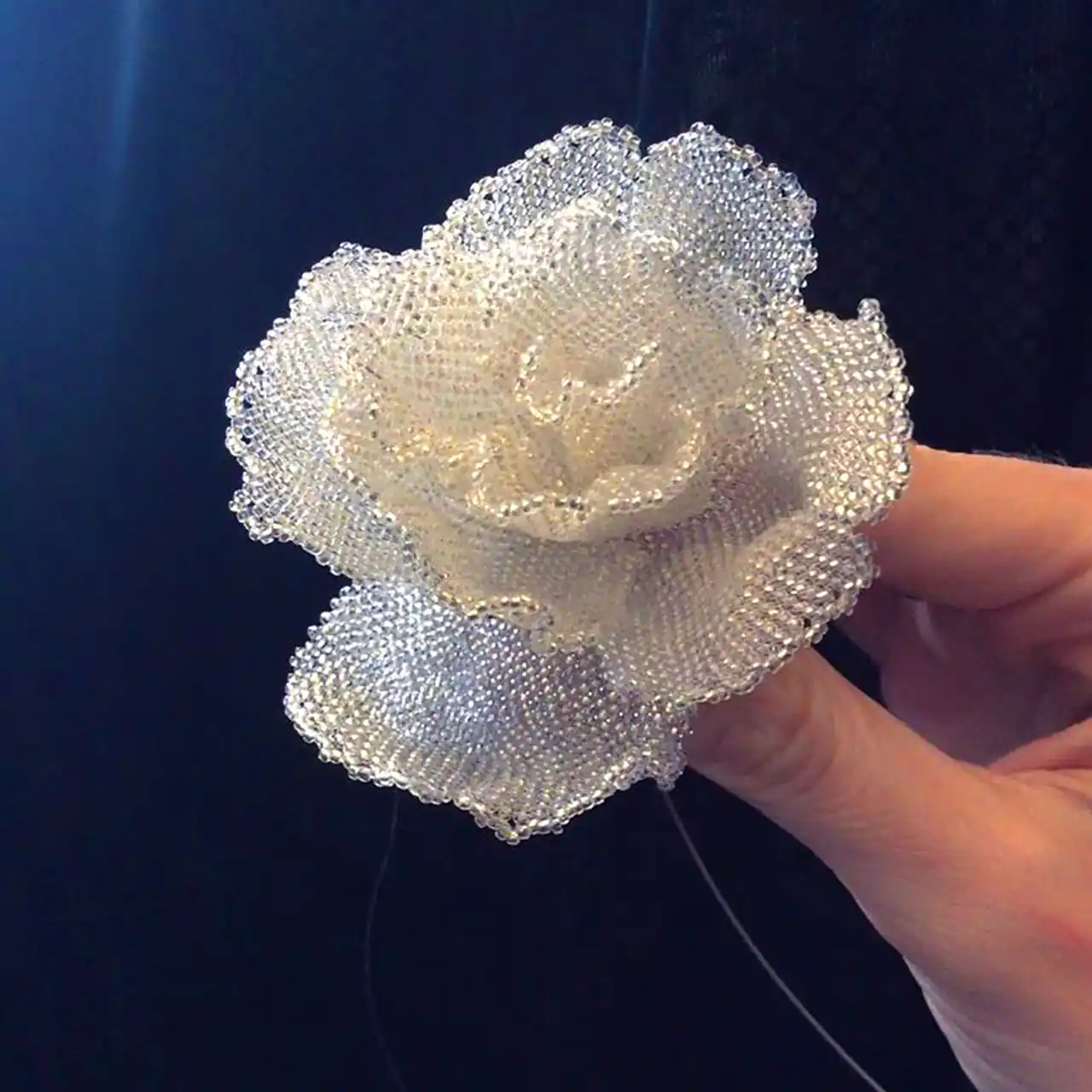 مدل گل تزئینی منجوق بافی