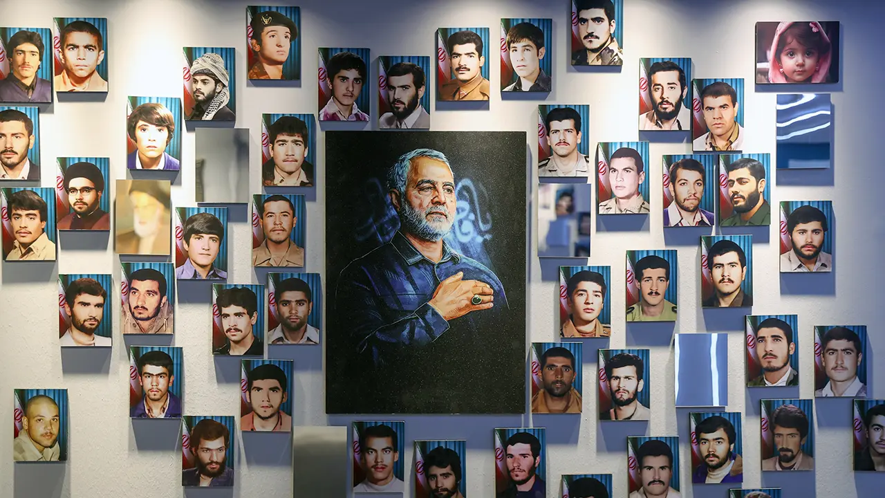 بازدید رئیس جمهور از نمایشگاه دستاوردهای بنیاد شهید و امور ایثارگران