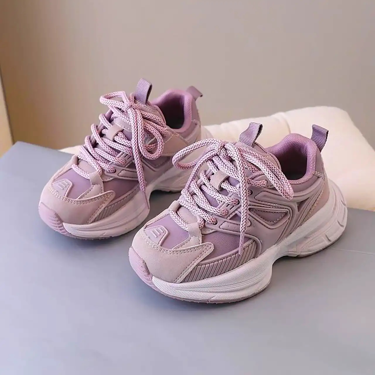 کتونی اسپرت بچگانه