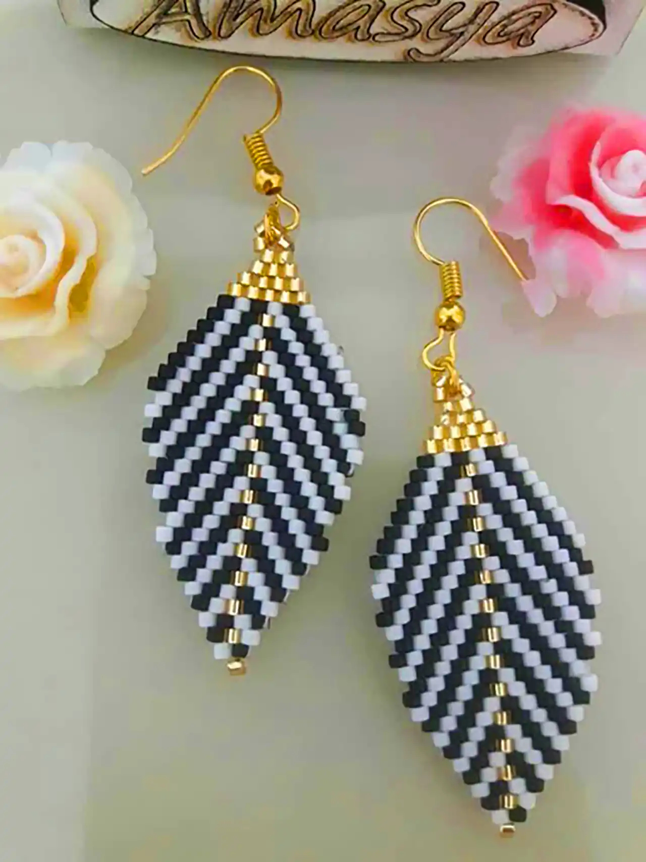 گوشواره با منجوق میوکی