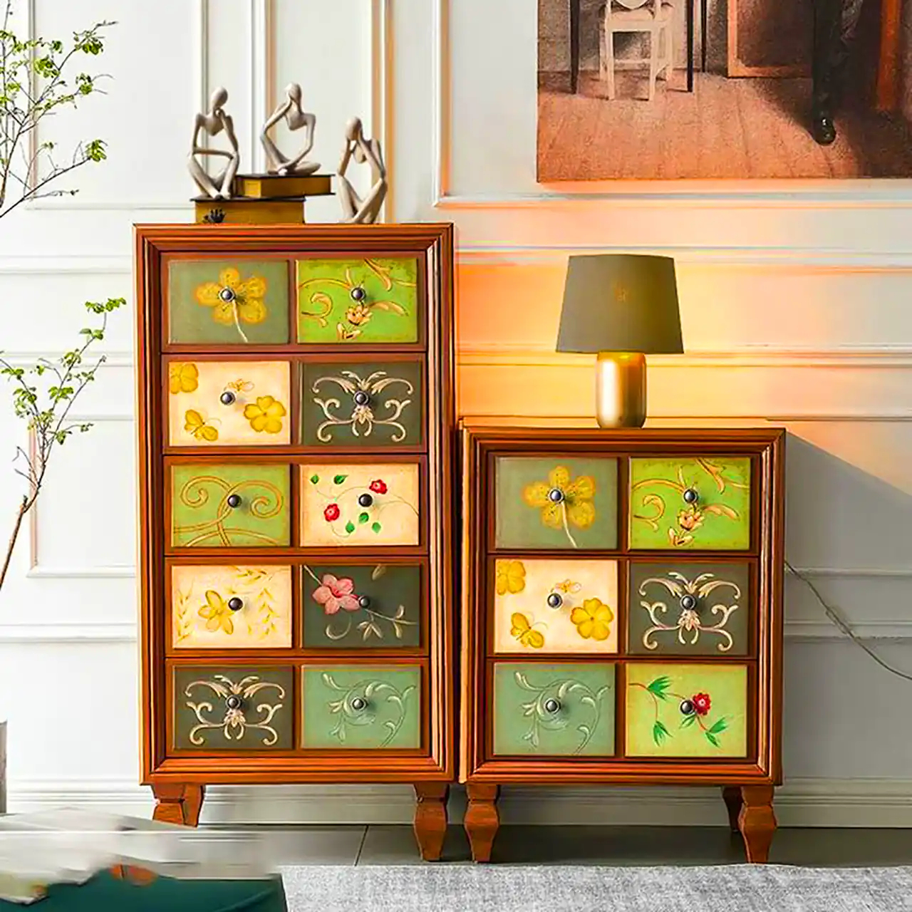 کمد چوبی با طرح چهل تکه