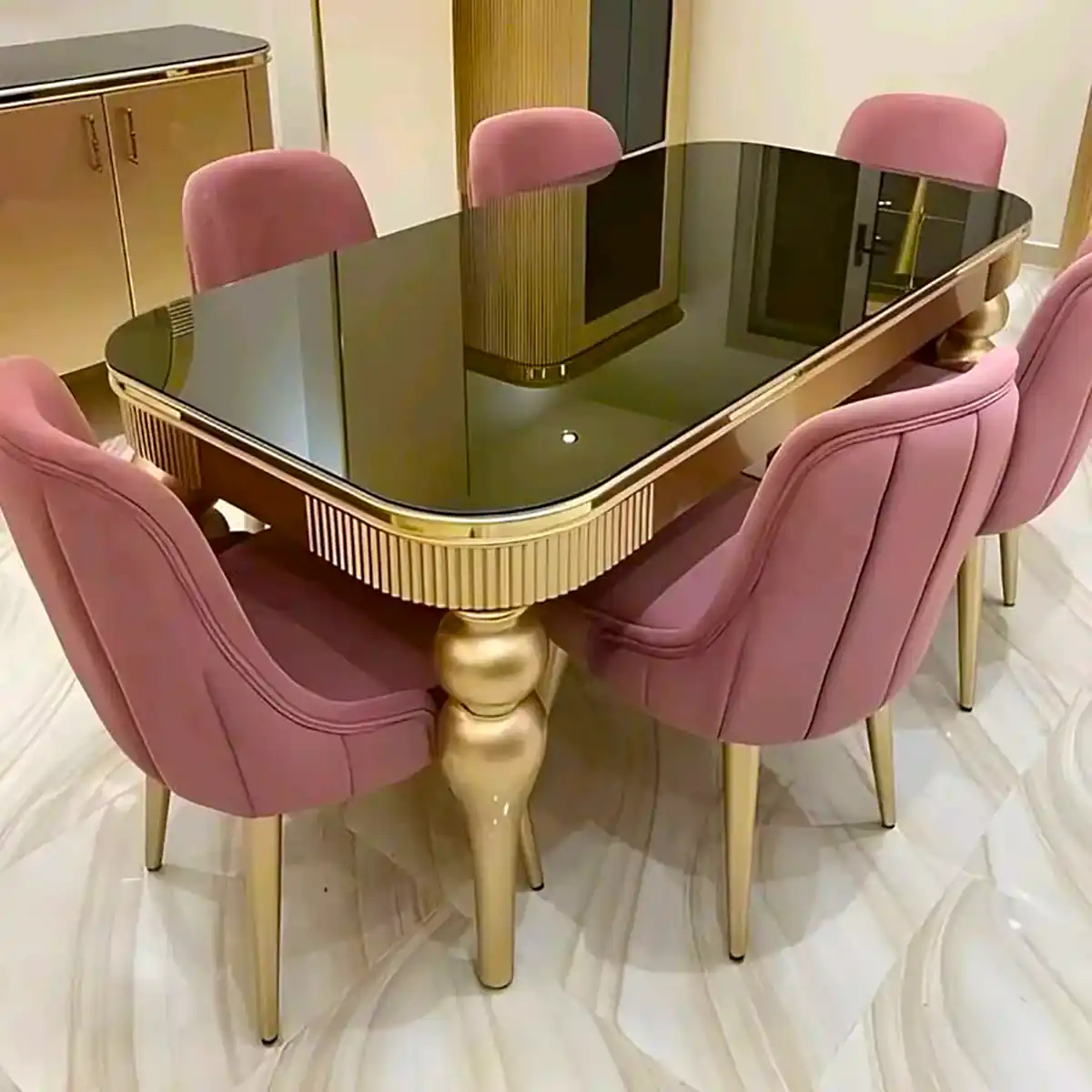 میز نهار خوری شیک و مدرن