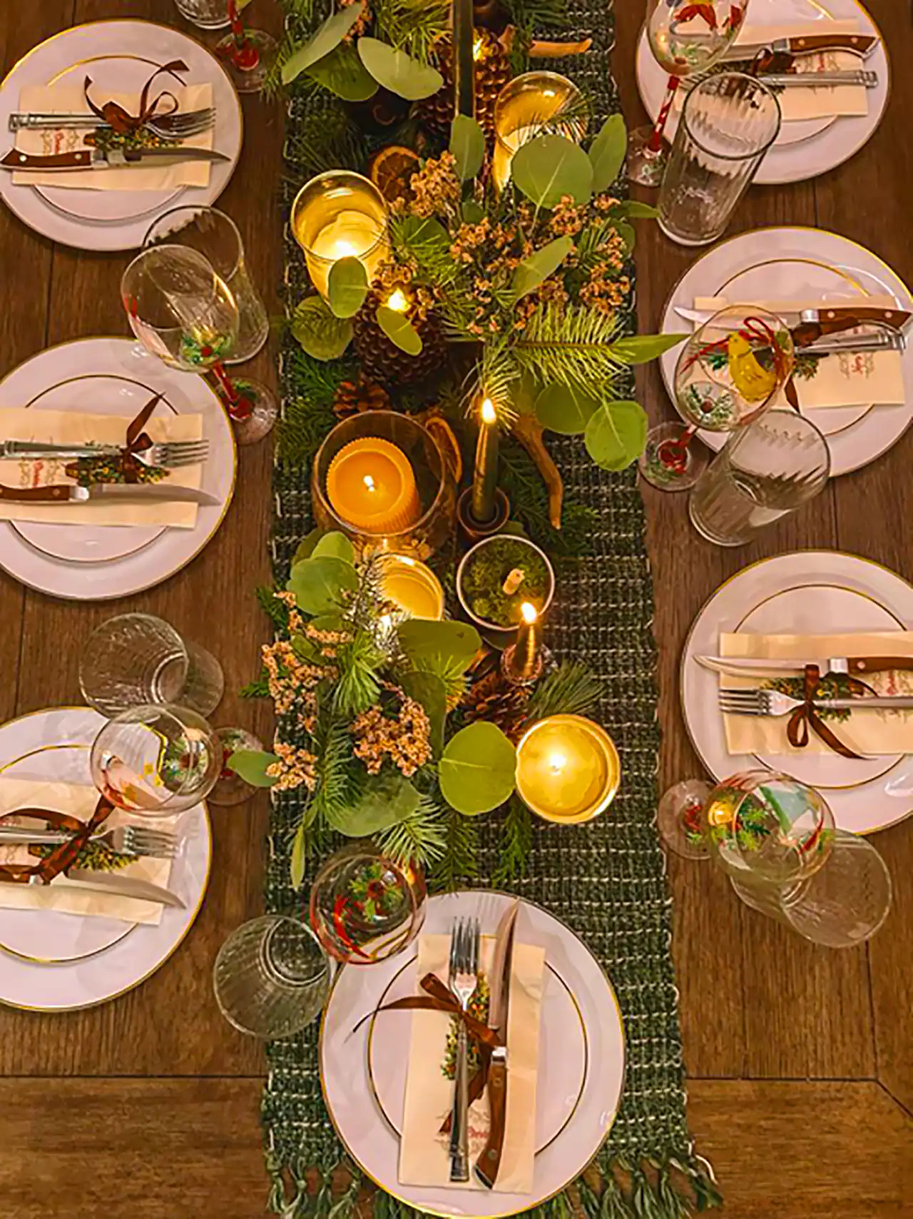 چیدمان خاص میز غذاخوری