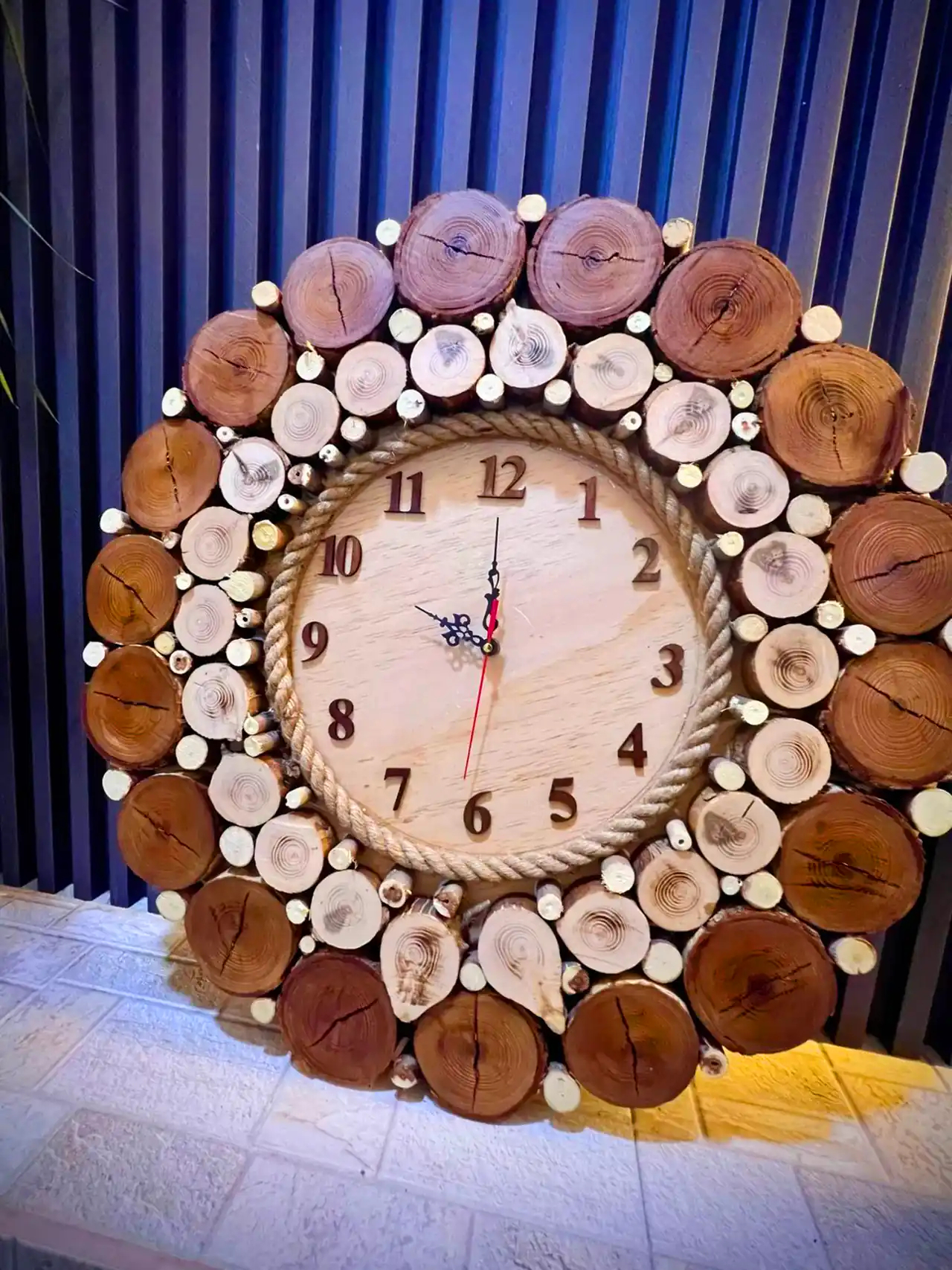 ساعت دیواری روستیک چوبی 