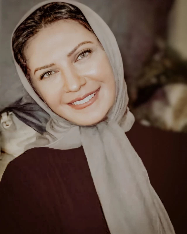 بیوگرافی لعیا زنگنه