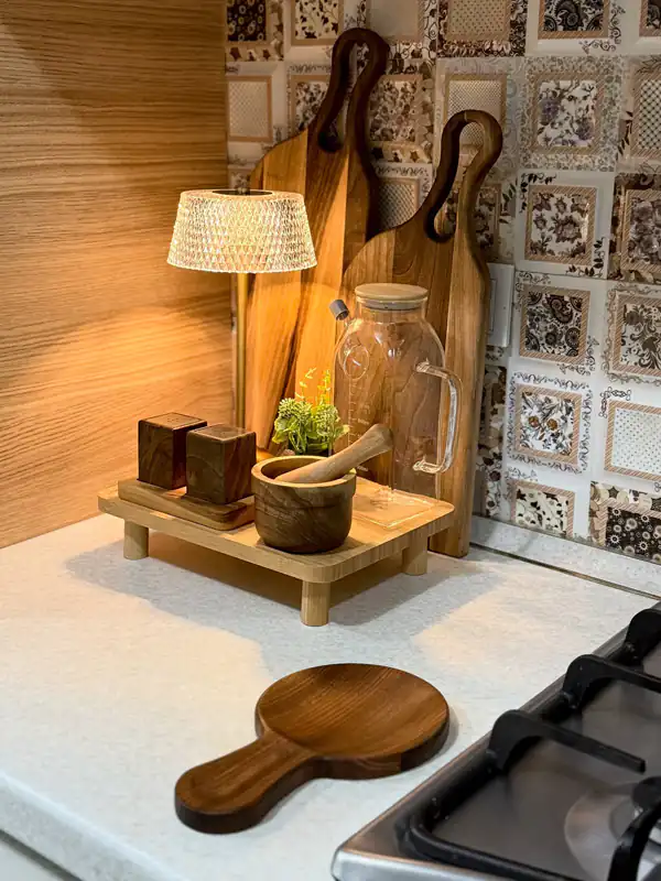 عکی مدل های چیدمان کنار گاز