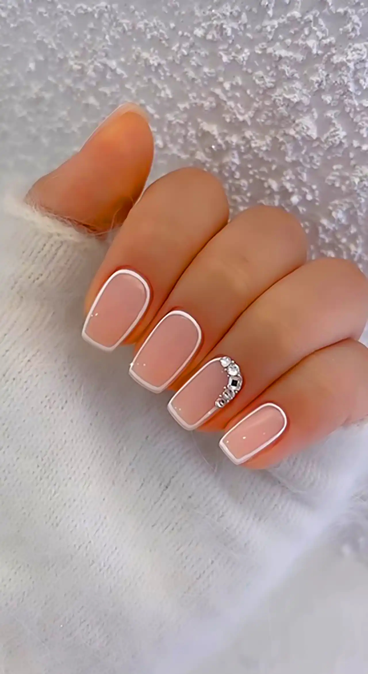 مدل ناخن ساده و مینیمال