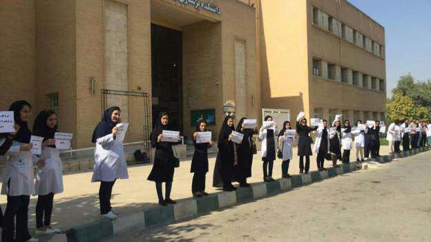 گزارش تصویری از اعتراض دانشجویان کشور به طرح تربیت پرستار بیمارستانی 
