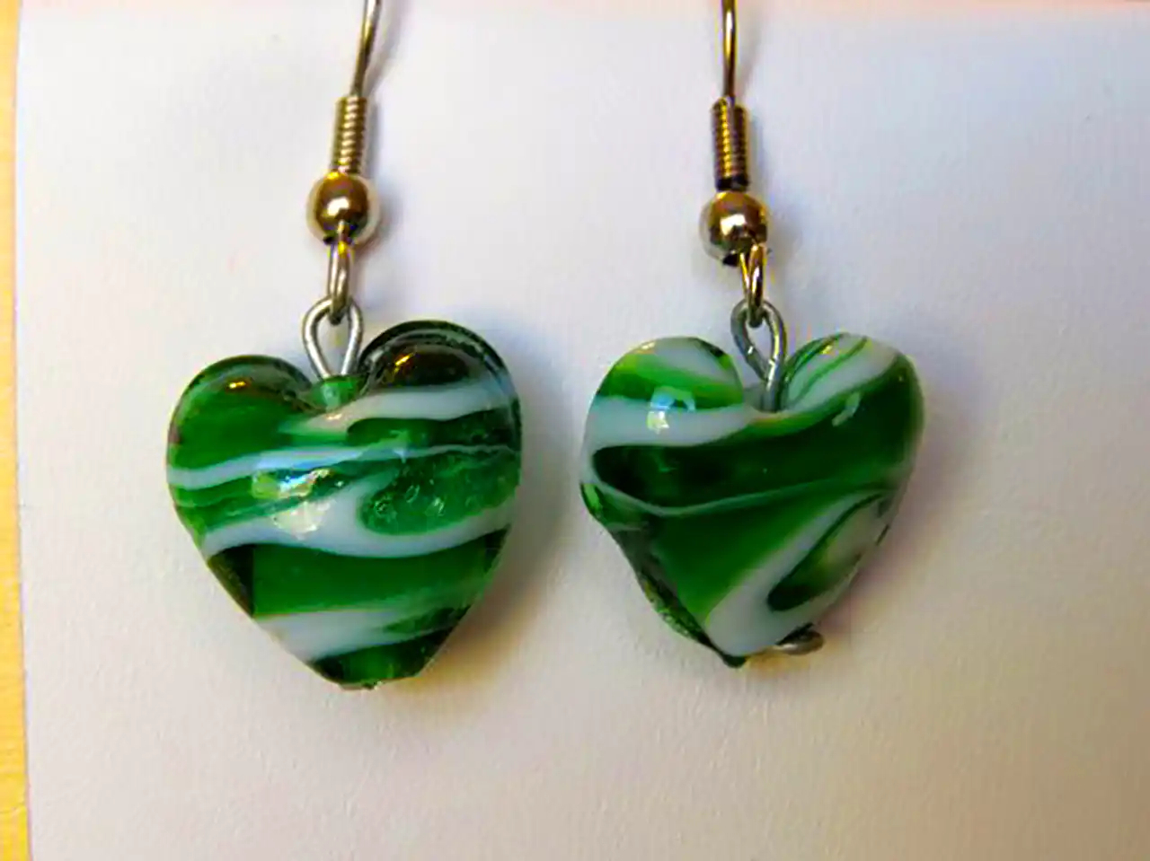 گوشواره قلبی سبز